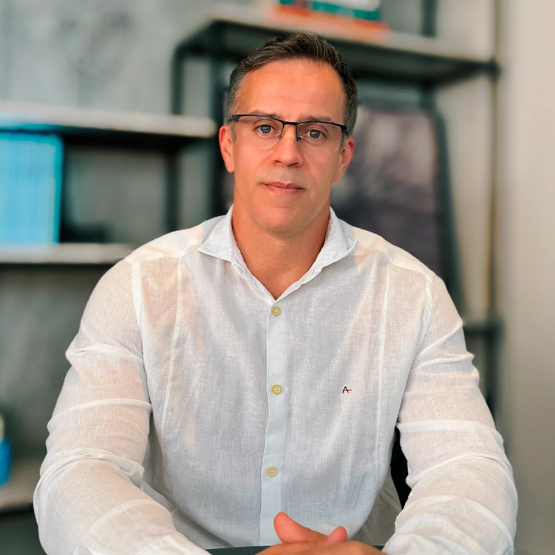 Dr. Leandro Corrêa - Médico especialista em endometriose, clínica Pensar Saúde Muriaé